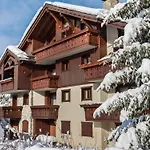 Duplex Meribel 2 Chambres, Parking, Pres Des Pistes - Fr-1-566-72