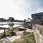 Talhir, Cocon Au Bord De L'Eau