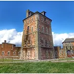Maison Bretonne Entre Terre Et Mer