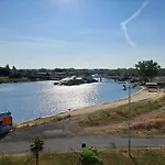Amoureva B35, T2 Vue Mer, Parking, Piscine, Clim