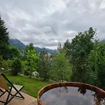 Chalet Molitor, Avec Services, Collection Chalets Des Fermes