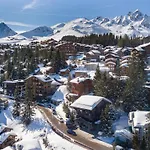 Charmant Appartement A Courchevel 1850 Avec Cheminee Et Parking - Fr-1-564-55
