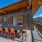 Appartement Courchevel - 3 Chambres, 6 Personnes, Cheminee, Parking, Wi-Fi - Fr-1-564-91