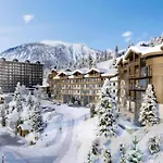 Appartement Recent, Proche Des Pistes Avec Balcon Et Parking A Courchevel - Fr-1-563-138