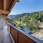 Appartement Familial Au Coeur De Meribel, Proche Pistes Avec Balcon Et Parking - Fr-1-565-100
