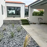 Villa Des Pins