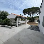 Villa Des Pins