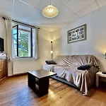Appartement Montagne : 2 Pces, 4 Couchages, Jardin, Animaux Ok, Navette Et Commerce Proches - Fr-1-330F-211