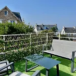 Joli Appartement Avec Balcon Au Pieds Des Commences Et Des Plages