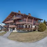 Appartement 2 Chambres Au Pied Des Pistes Et Golf, 3Km Du Centre - 3 Etoiles, Avec Wifi Et Garage - Fr-1-453-76