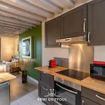 The Lighthouse Charming Apartment Beach & City Center 2-4 Pers