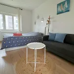 Moderne & Au Centre - Studio