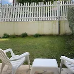 Studio Avec Jardin Centre Ville Cabourg La Roseraie