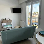 Studio Proche Plage Et Commerces