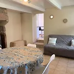 Maison De Pecheur Avec Terrasse A 450M De La Plage A Tregastel - Ref 184