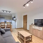 Superbe Appartement Avec Piscine Au Centre St Lary Village