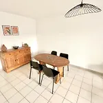 Apartment - Close To Tramway