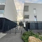 Ambre Appart-Wifi-Terrasse-Parking-Terrasse-2 Couchages