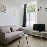 Au Coeur Des Remparts - Studio 2P, Vieille Ville Bsm
