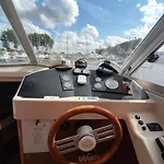 Bateau Au Port