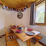 Appartement Spacieux Proche Des Pistes Avec Balcon Et Parking - Fr-1-688-21