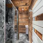 Chalet Haut-Savoyard Avec Jacuzzi A Megeve - Fr-1-569-135