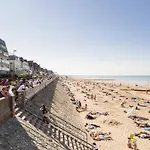 Appartement A Deux Pas De La Plage De Cabourg, Balcon, Wifi, Parking Gratuit ! - Fr-1-788-29