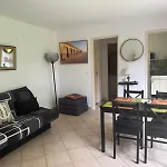 Charmant Studio Avec Jardin Prive A Deauville