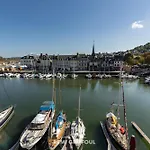 Dolphin View - 2Nd Floor - Beautiful Flat With View Of The Port