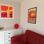 Acces Direct Plage Pour Ce T2 Climatise Dans Residence Avec Parking - 4Scyp21