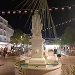 T2 Centre-Ville, Proche Plage
