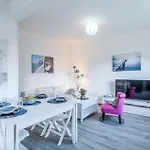Cozy Home In Royan With Kitchen