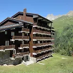 Appartement Chaleureux Sur Pistes - Balcon, 4 Pers, Bien Equipe, Proche Commodites - Fr-1-182-52
