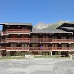 Charmant Appartement Familial, Idealement Situe, 2 Pieces, Balcon, Animaux Acceptes, Meribel - Fr-1-182-69