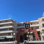 Appartement T2 Climatise Avec Terrasse Et Parking Prive, A 100M De La Plage A Sete - Fr-1-472A-218