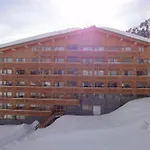 Charmant 3 Pieces A Meribel Avec Balcon Et Wifi Gratuit - Fr-1-182-243