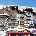 Charmant 2 Pieces Avec Balcon Sud, Parking, Proche Pistes Et Commerces A La Clusaz - Fr-1-459-215