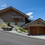 Chalet De Luxe Pres Du Centre Avec Jacuzzi, Sauna, Cheminee Et Navette Privee - Fr-1-688-88