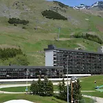 Appartement Au Pied Des Pistes Pour 4 Pers, Balcon Sud, Centre Des Menuires, Proche Commerces - Fr-1-452-184
