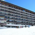 Appartement Au Pied Des Pistes Pour 4 Pers, Balcon Sud, Centre Des Menuires, Proche Commerces - Fr-1-452-184