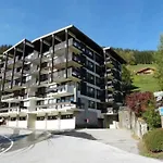 Appartement Renove 3 Pieces Au Centre De La Clusaz Avec Balcon Et Garage - Fr-1-459-40