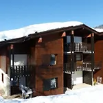 Duplex Calme Et Cozy - Proche Pistes Et Ski-Bus, Parking Inclus A La Clusaz - Fr-1-459-147