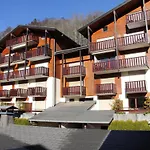 Charmant Appartement 2 Pieces + 2 Coins Nuit Avec Balcon Au Centre De La Clusaz, Pour 4-6 Personnes - Fr-1-459-175