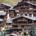 Duplex 10 Personnes Avec Balcons Et Garage - La Clusaz Centre, Proche Pistes Et Commerces - Fr-1-459-177
