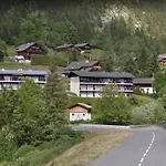 Appartement Avec Terrasse Pour 6 Personnes Proche Pistes A La Clusaz - Fr-1-459-199