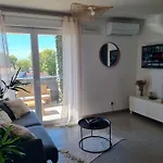 L'Appartement Ensoleille, Wifi-Clim-Gare-Terrasse