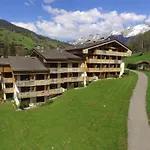Appartement Cosy Au Coeur De La Clusaz, Ski Au Pied, Avec Terrasse Et Wifi - Fr-1-459-229