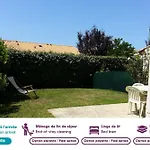 Maison Proche Golf Plage Et Piscine A Pornic