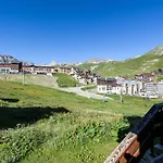Appartement Lumineux Avec Balcon, Acces Direct Aux Pistes A Tignes Le Lavachet - Fr-1-502-438