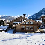 Chalet Luxueux Avec Spa, Piscine Et Vue Sur Pistes A Courchevel 1550 - Fr-1-575-200